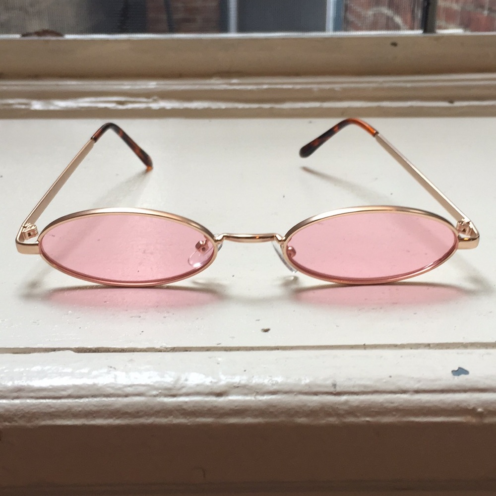 Rose glasses